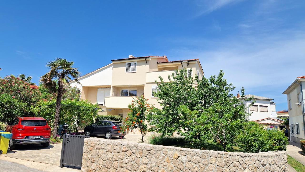 Apartment Pipo Krk Town Kültér fotó