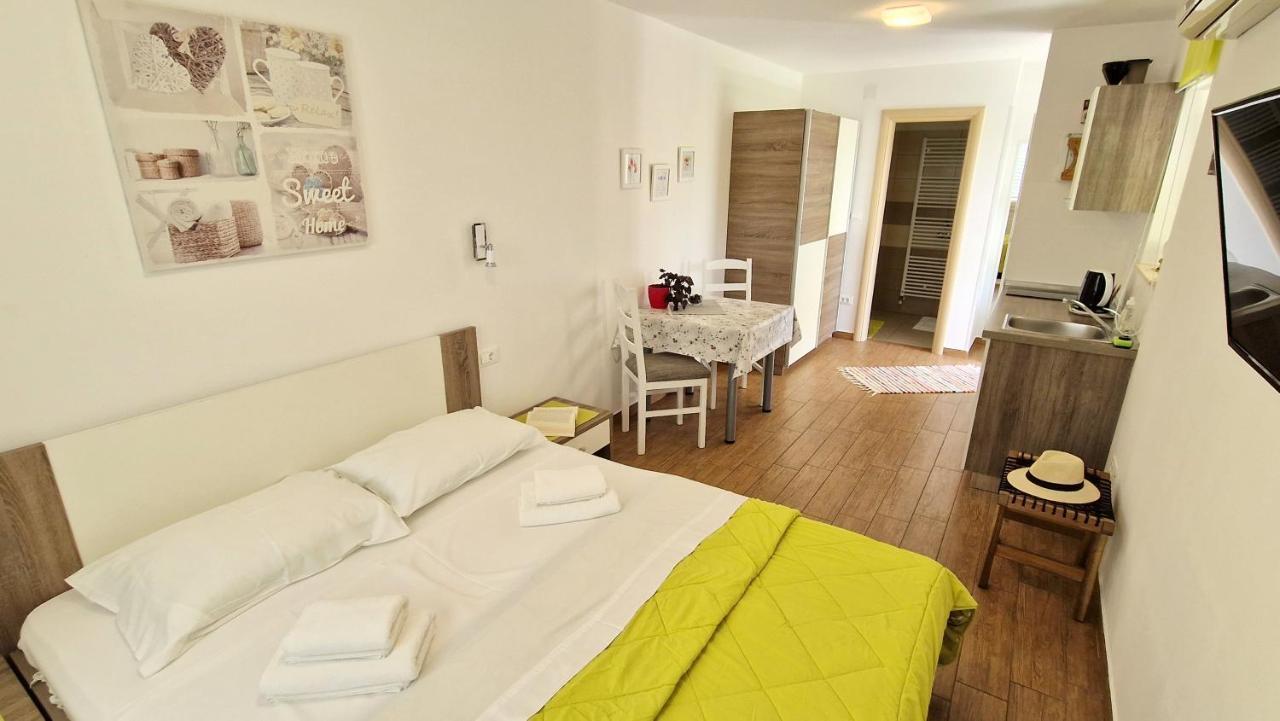 Apartment Pipo Krk Town Kültér fotó
